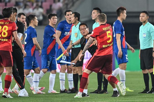 精选足篮专家：Winner球圣15连红！赵志民10连红